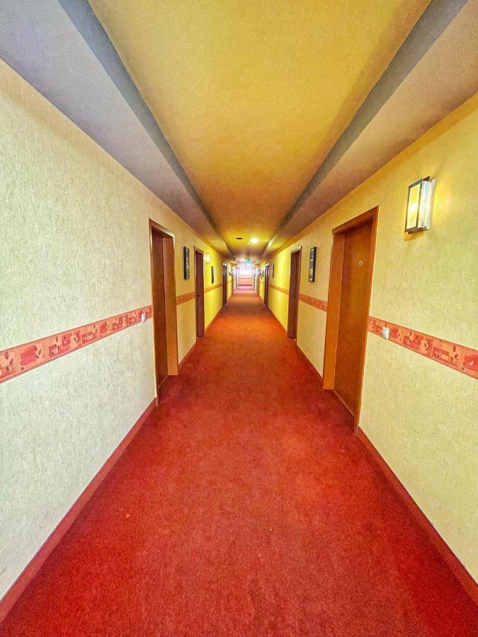Hotel Alkotmany Vendeghaz Sárvár Zewnętrze zdjęcie